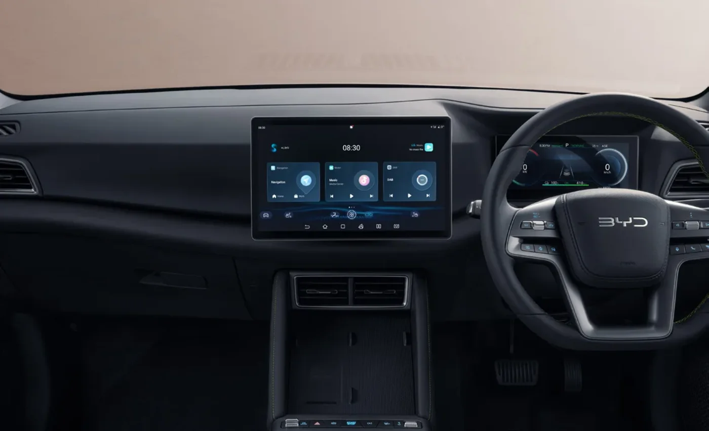 BYD Atto 2 dashboard and screens
