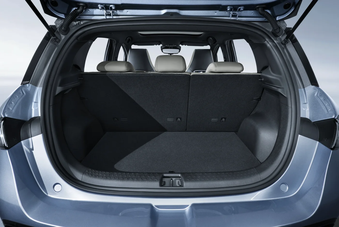 BYD Dolphin boot