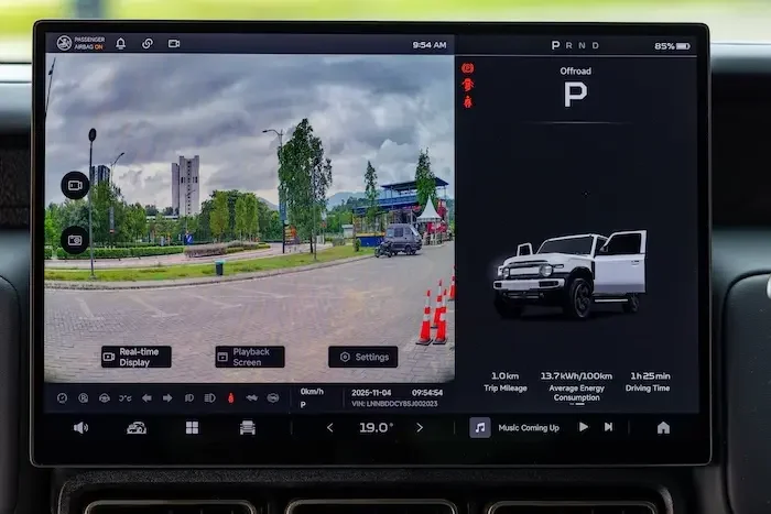Built-in dashcam view