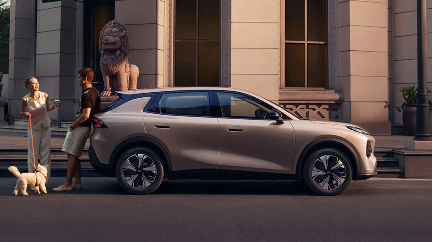 Deepal Nevo Q05 side profile