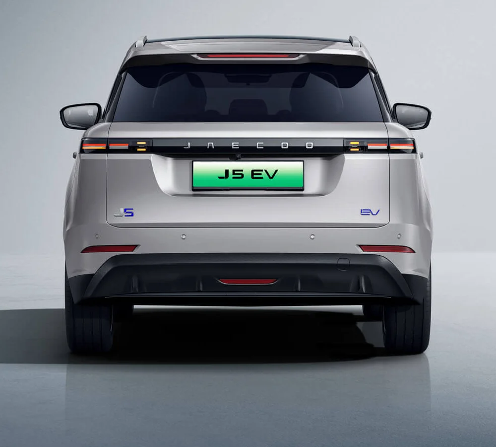 Jaecoo J5 EV rear view
