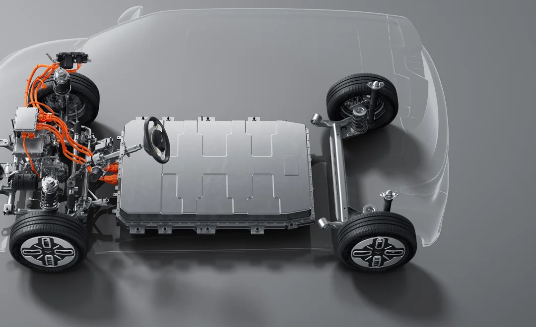 Kaiyi e-Qute 04 platform showing the battery pack and front motor
