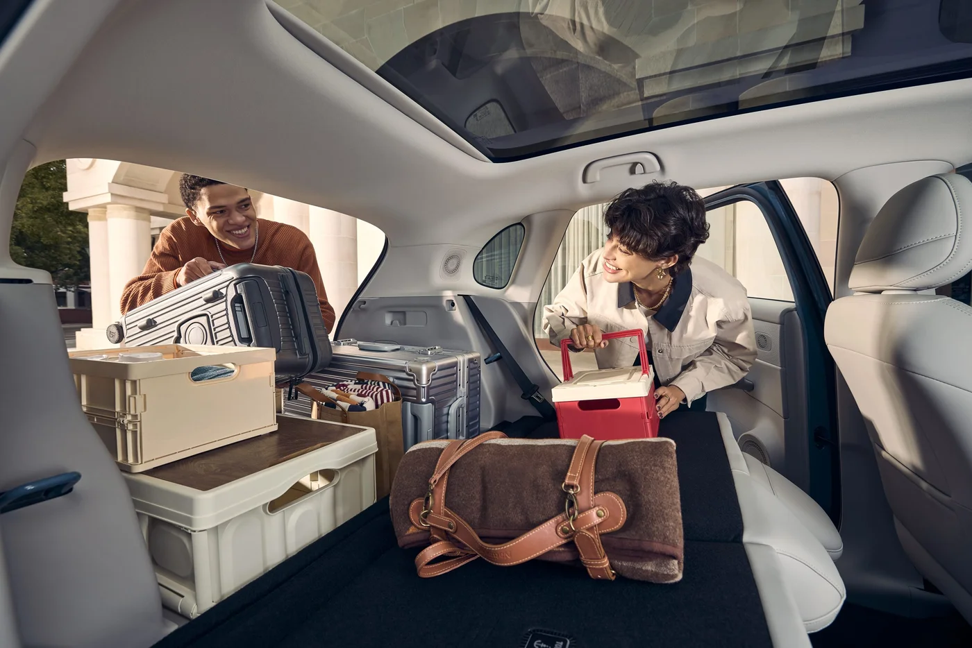 Leapmotor B10 boot loaded with luggage and the rear seats folded