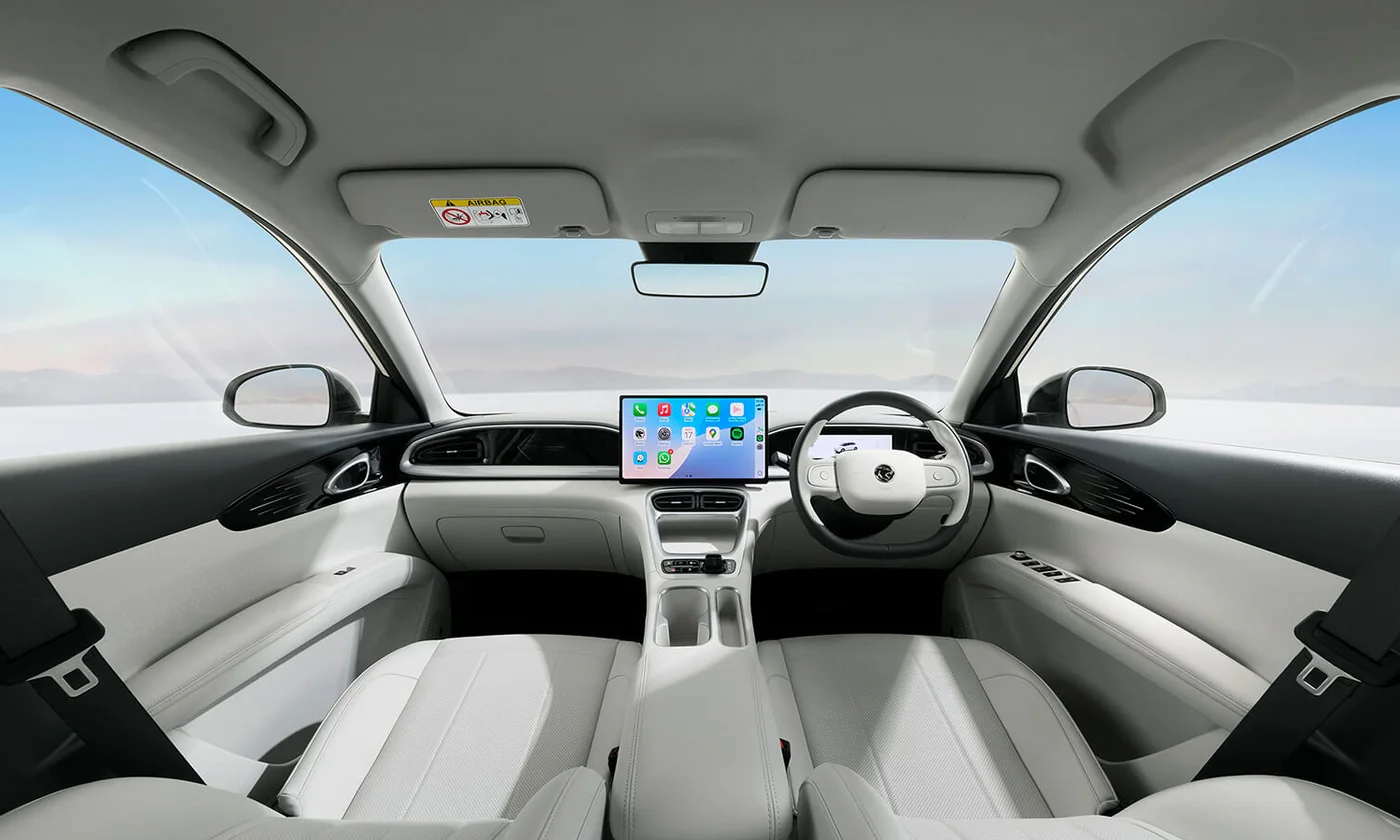 Proton e.MAS 5 cabin in the white interior