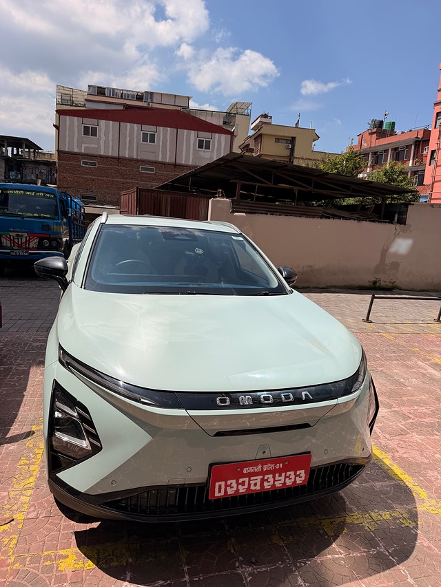OMODA E5